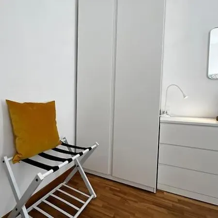 71 Guest house