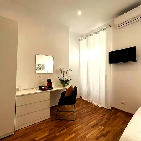 71 Guest house *
